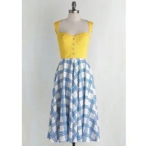 ModCloth pretty picnic dress by Nishe. UK 10